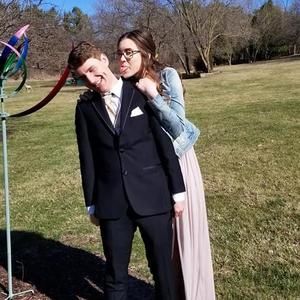 Meet your Posher, Ashley